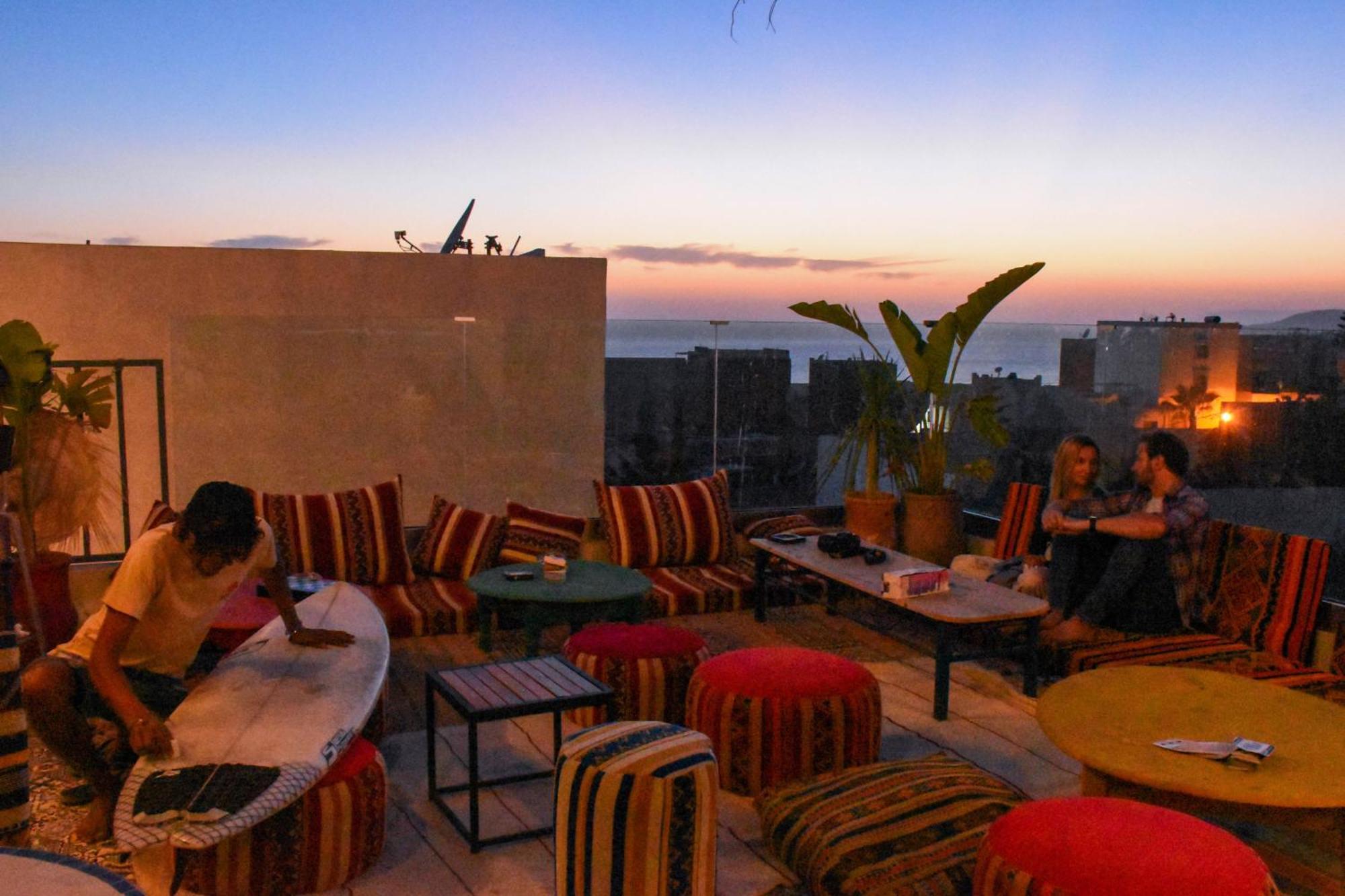 Hostel Playa Del Sol Surf House Tamraght Exterior foto